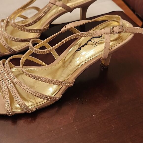 Touch of Nina Gold Strappy Sandals - Picture 4 of 6